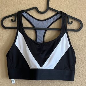 Victoria Secret Sports Bra, Medium, Black & White